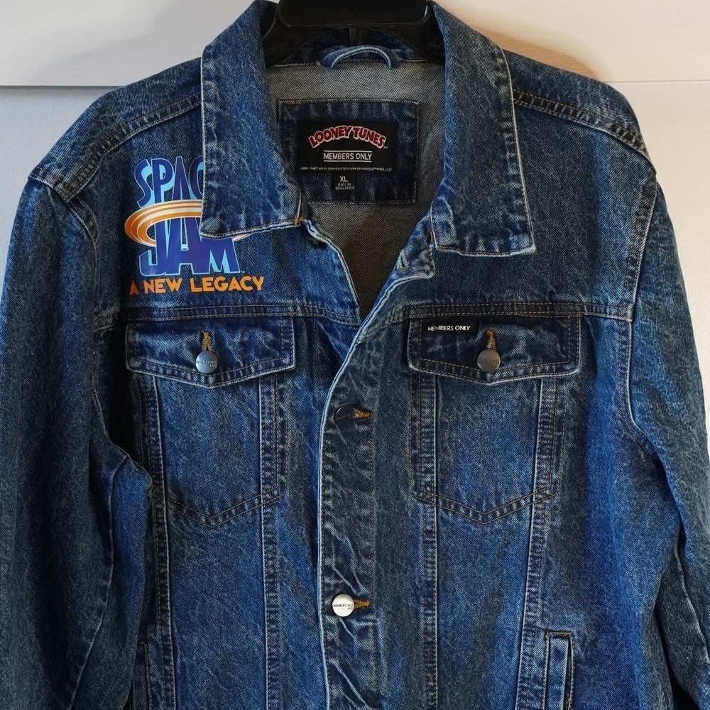 NWT,‎ Looney Tunes Members Only, Space Jam New Legacy Denim Jacket XL Bugs Bunny - Picture 3 of 8